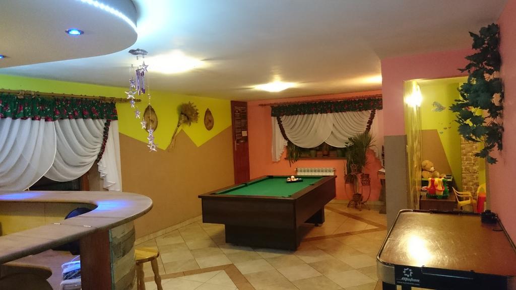 Pod Tatrami Bed & Breakfast Bukowina Tatrzańska Exterior foto